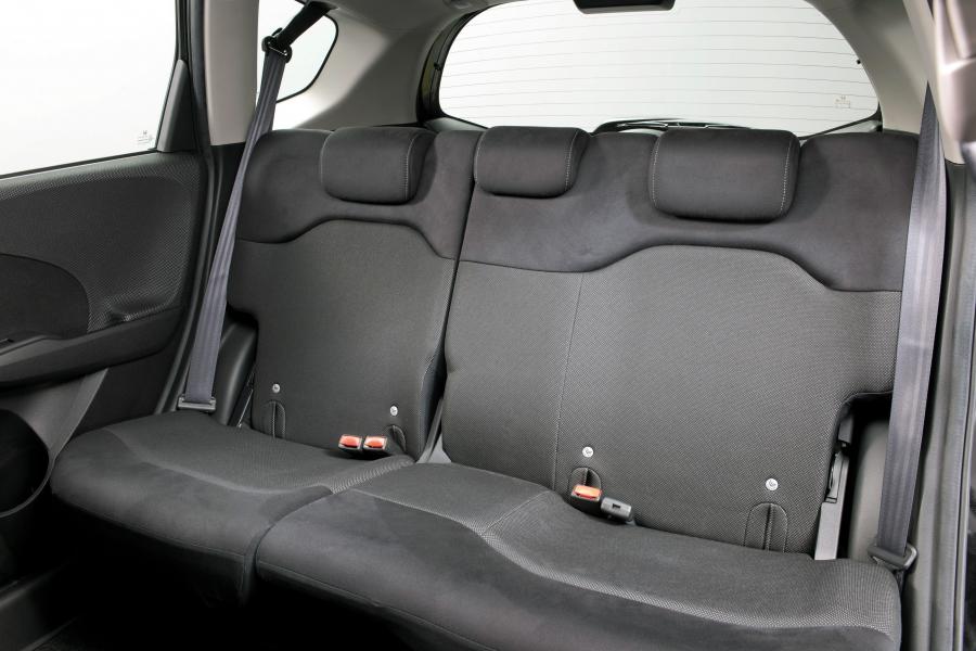  Honda Jazz Si 2012 года  (фото 38 из 45)